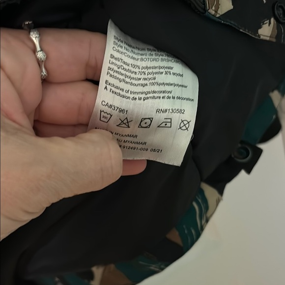 Ripzone Kids Camouflage Winter Jacket - Size M. - Picture 7 of 7